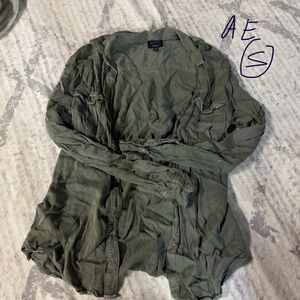 Women's American Eagle button ups